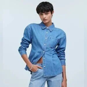 Denim Madewell Denim Darted Button-Up Shirt  NWT/NEW